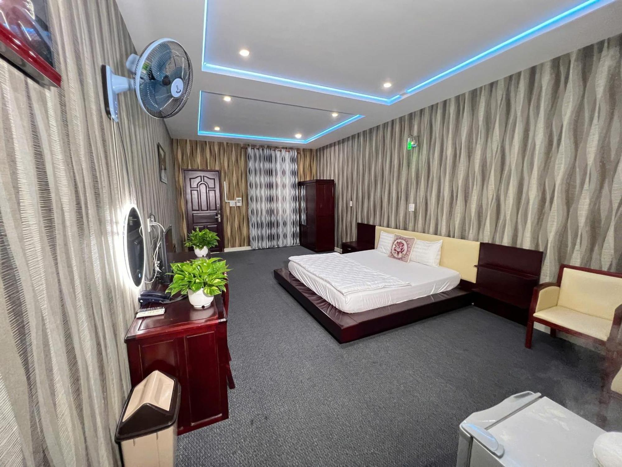 Phi Long 2 Hotel Thu Dau Mot Eksteriør billede