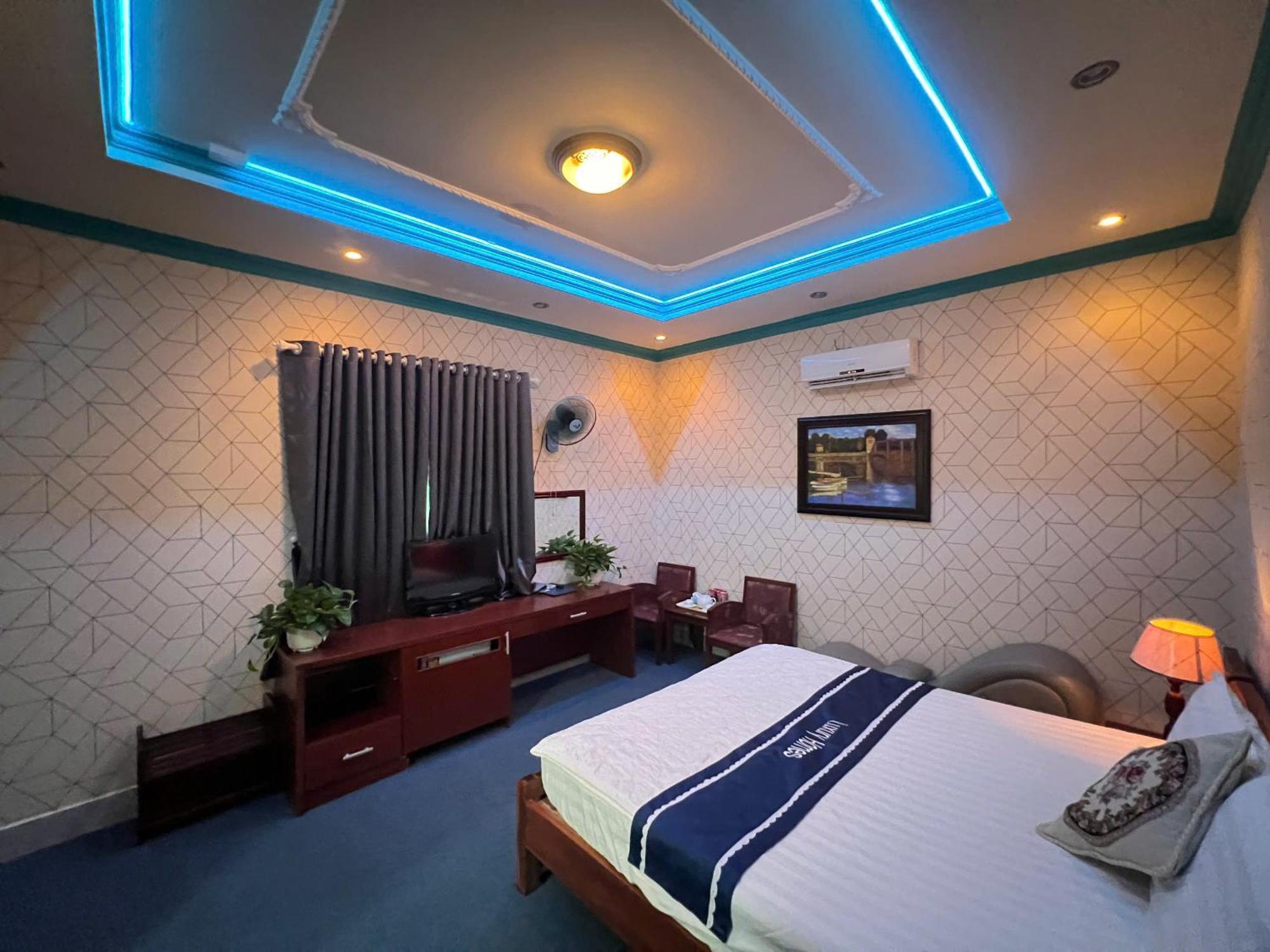 Phi Long 2 Hotel Thu Dau Mot Eksteriør billede